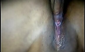 Borracha y cogida por otro disfrutando de su vagina depilada