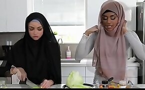 Pleasuring My StepSister (Milu Blaze) In Her Hijab