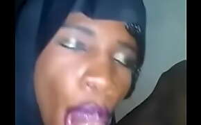 Kenyan muslim babe sucking dick like a pro