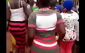 A girl from Mbale Kampala Uganda Twerking to Kadodi Music