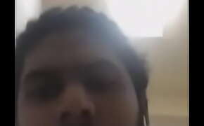 rashid rafeek its gay indian living in uae and he doing sex cam front all ematian poeple