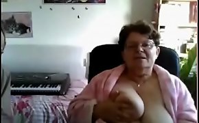 Witty granny outsider webcamhooker pporn video  heavy buxom titties