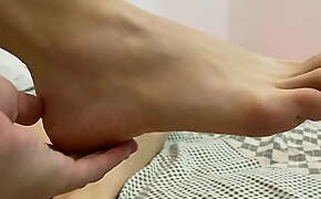 Tink Meow's girlfriend's feet