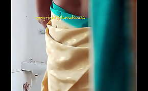Indian beautiful crossdresser model Lara D'Souza saree video
