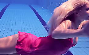 Russian hot babe Elena Proklova swims naked