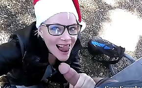 Christmas Outdoor Blowjob : Cum on My Glasses