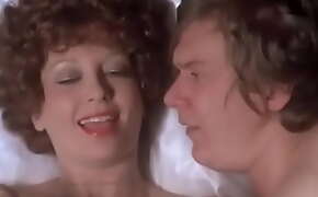 Hopla pa sengekanten (1976) - Titel melodien fra filmen. HD