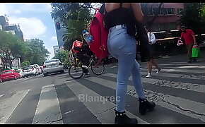 Ass in Jeans cross street