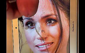 Meghan Markle Gets A Quicky Facial Cum Tribute