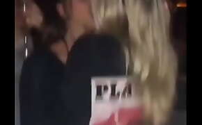 lesbian party hot kissing