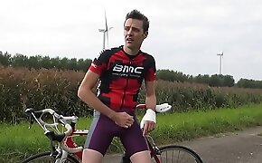 Cyclist Cums through his Cut-offs