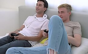 BrotherCrush -  Cute Boy Screwed Unconnected with His Stepbro