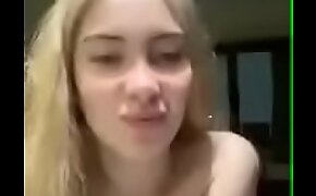 Teen Spreading Her Ass In A Private Periscope