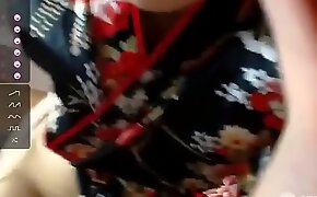 Asian Camgirl rubs her clit until she squirts